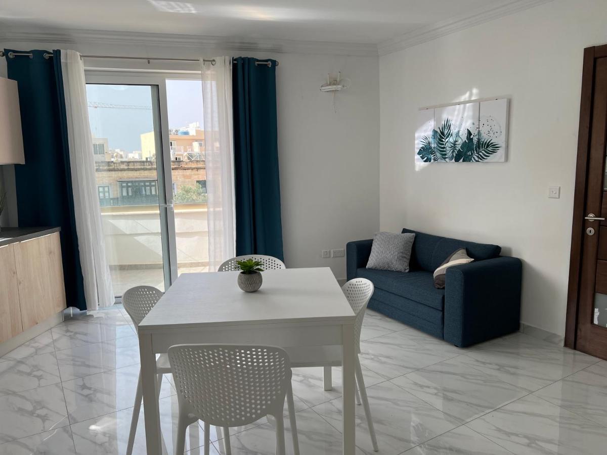 Condo With Patio Overlooking Piazza Gzira Dış mekan fotoğraf